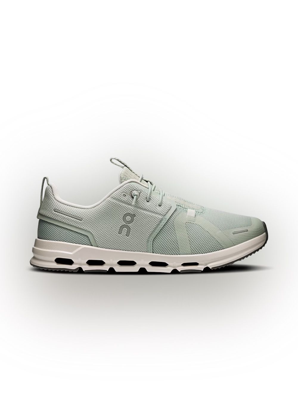 NWT On Unisex Cloud Sky Sneakers - Big Kid